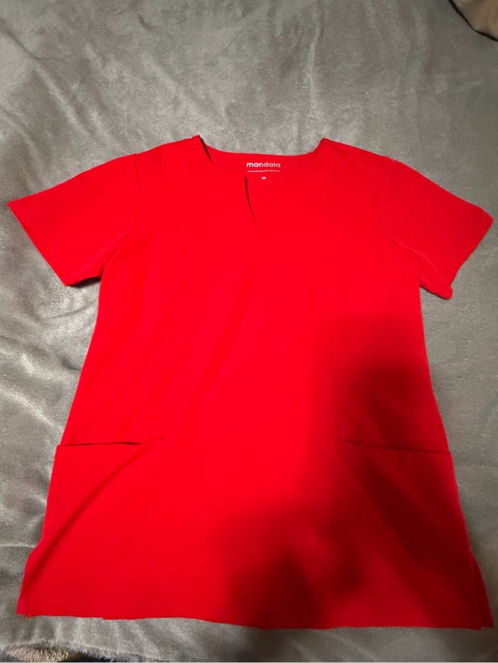 Mandala Red Short-Sleeve V-Notch Tunic with Pockets XS